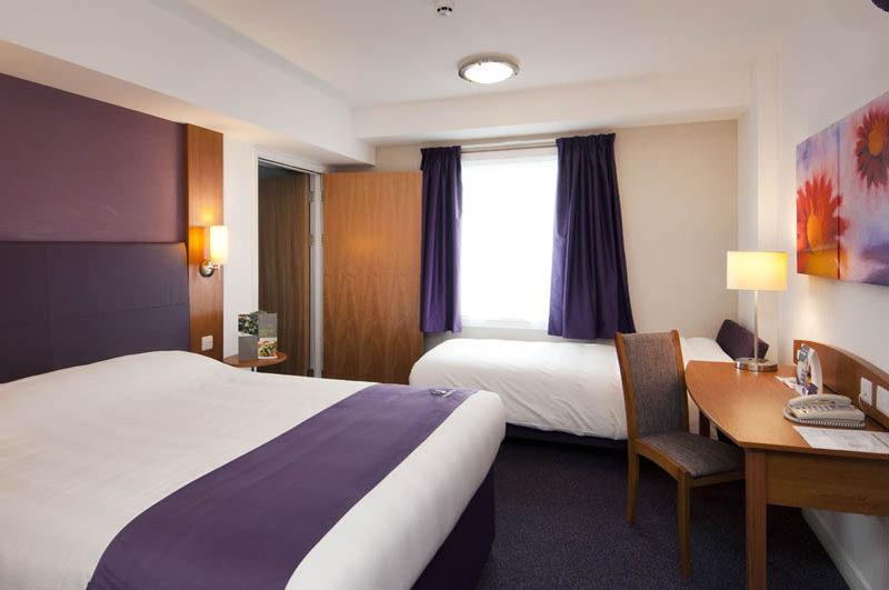 Premier Inn Barnsley Wombwell Kültér fotó